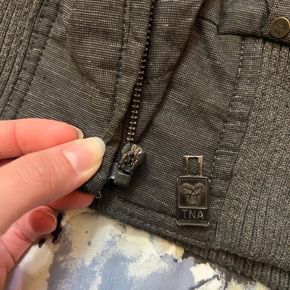 TNA Winter Jacket - Picture 5 of 5